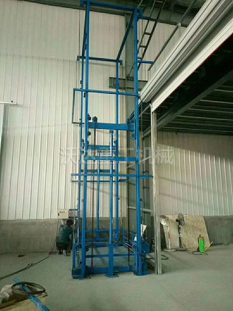 導軌式升降平臺